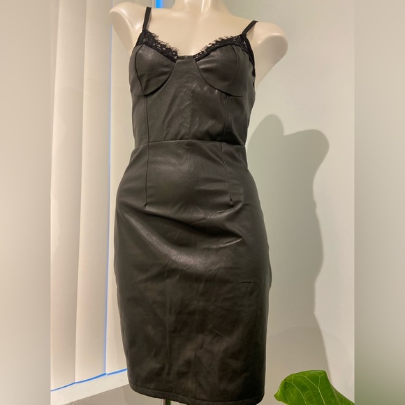 ✨SOLD✨Sexy LBD - Picture 5 of 6